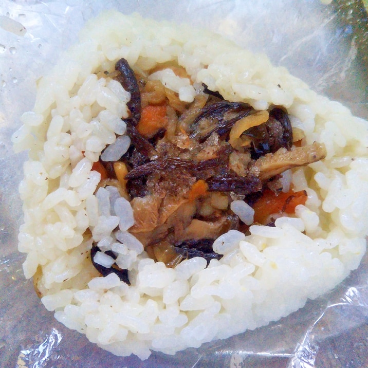 切干大根ひじき煮おにぎり